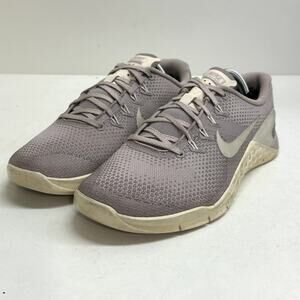 Nike Women's Metcon 4 CrossFit Weightlifting Lavender / White US 8